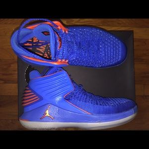 Air Jordan XXXII size 10 Signal Blue/team orange
